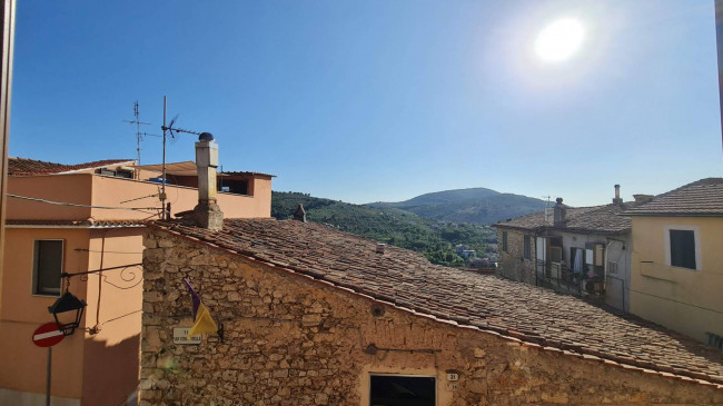 Palazzo intero stabile in vendita a Priverno