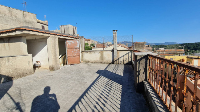 Palazzo intero stabile in vendita a Priverno