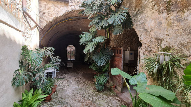 Palazzo storico in vendita a Priverno