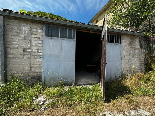 Single House for sale in Santopadre
