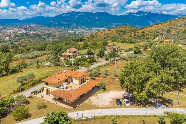 Villa for sale in Fontana Liri