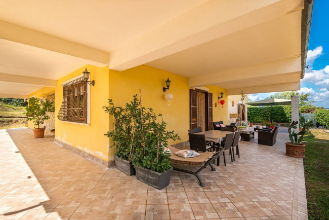 Villa for sale in Fontana Liri