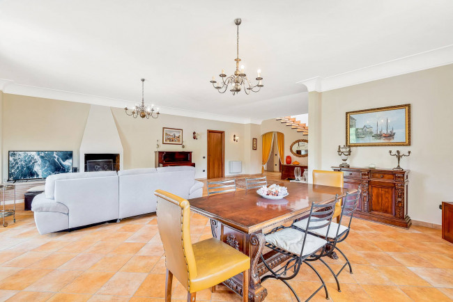 Villa for sale in Fontana Liri