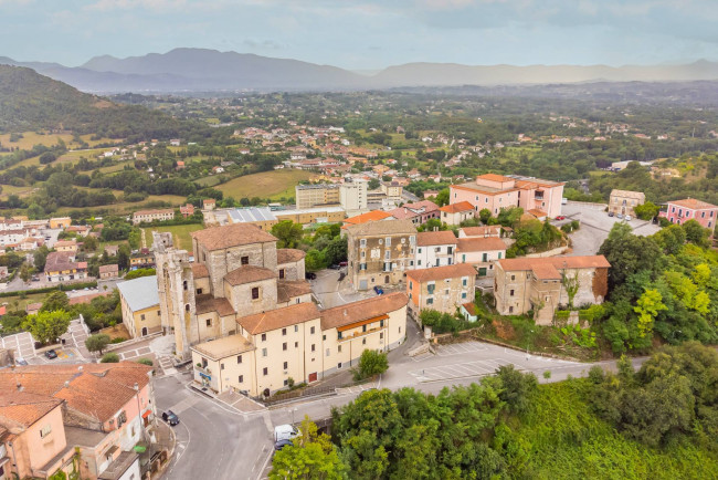 Abitazioni tipiche storiche in vendita a Arce