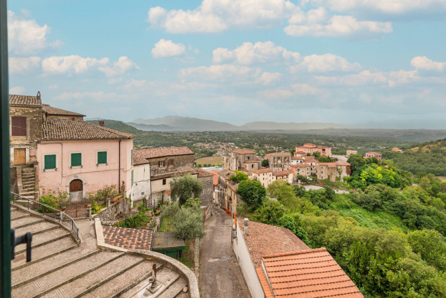 Abitazioni tipiche storiche in vendita a Arce
