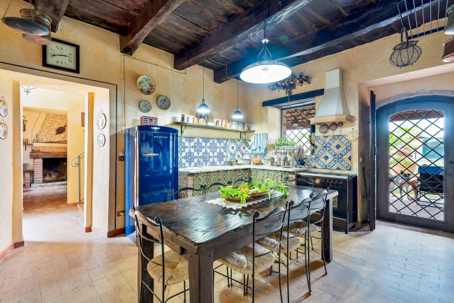 typical historical house for sale in Arce