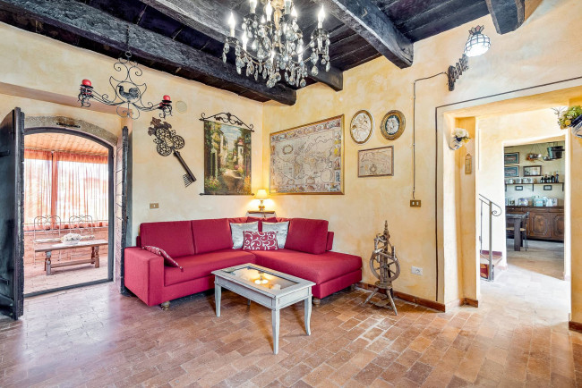 typical historical house for sale in Arce