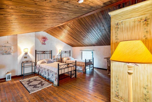 typical historical house for sale in Arce