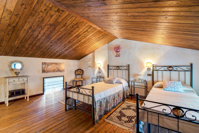 typical historical house for sale in Arce