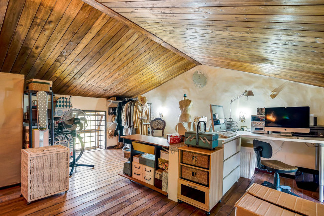 typical historical house for sale in Arce