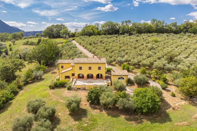 Villa in vendita a Ponte Melfa, Atina (FR)