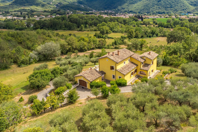 Villa in vendita a Ponte Melfa, Atina (FR)