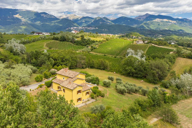 Villa in vendita a Ponte Melfa, Atina (FR)