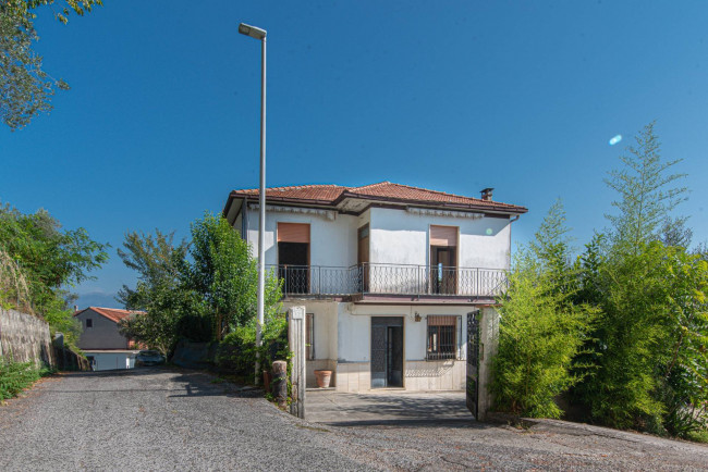 detached house for sale in Torrice
