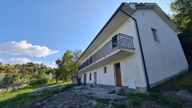 Casale di campagna in vendita a Santopadre