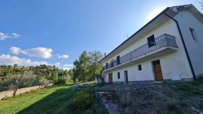 Casale di campagna in vendita a Santopadre
