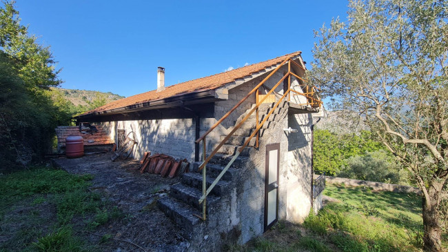 Casale di campagna in vendita a Santopadre