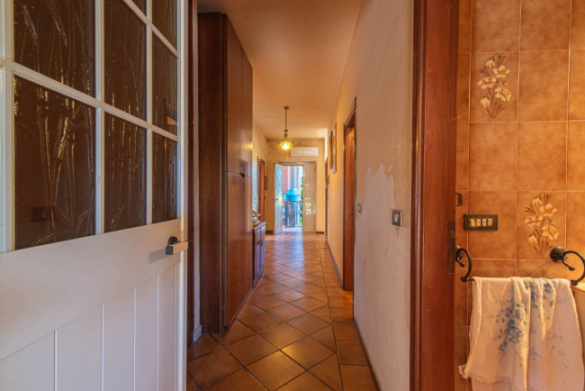 Villa for sale in Arce