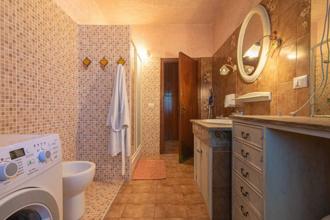 Villa for sale in Arce