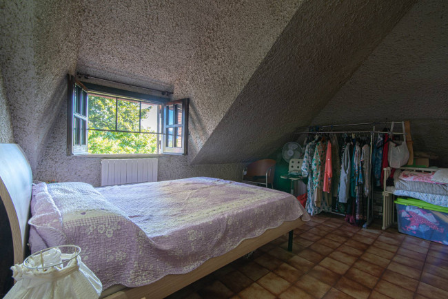 Villa for sale in Arce