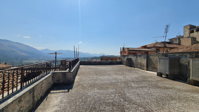 Palazzo storico in vendita a Priverno