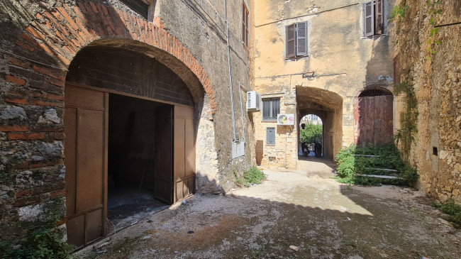 Palazzo storico in vendita a Priverno