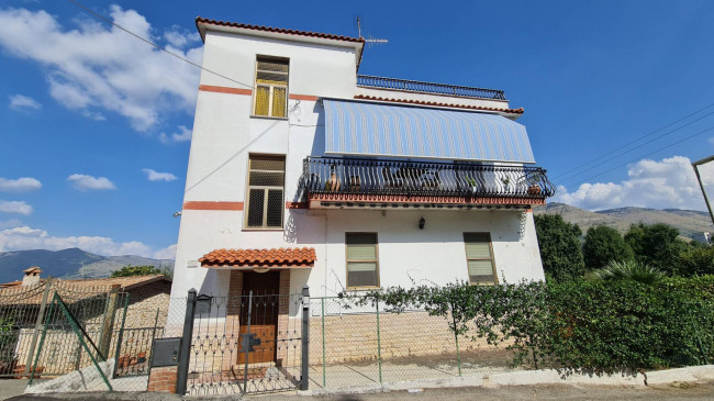 Casa indipendente in vendita a Priverno