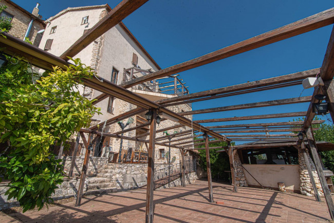 Palazzo storico in vendita a Prossedi