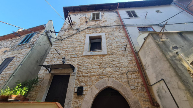 Abitazioni tipiche storiche in vendita a Priverno