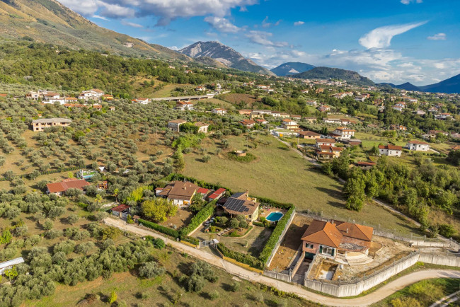 Villa for sale in Cassino