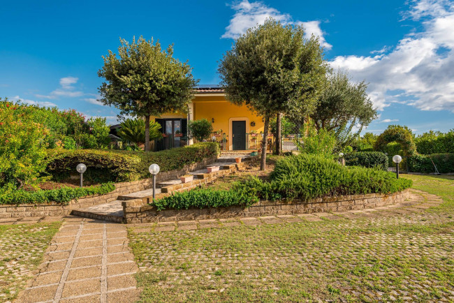 Villa for sale in Cassino