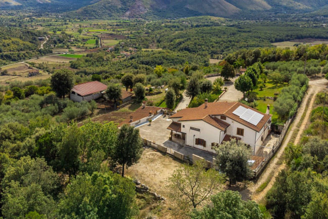 Villa for sale in Pontecorvo