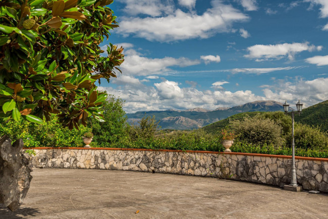 Villa for sale in Pontecorvo
