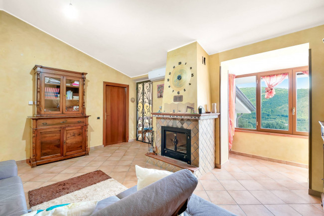 Villa for sale in Pontecorvo