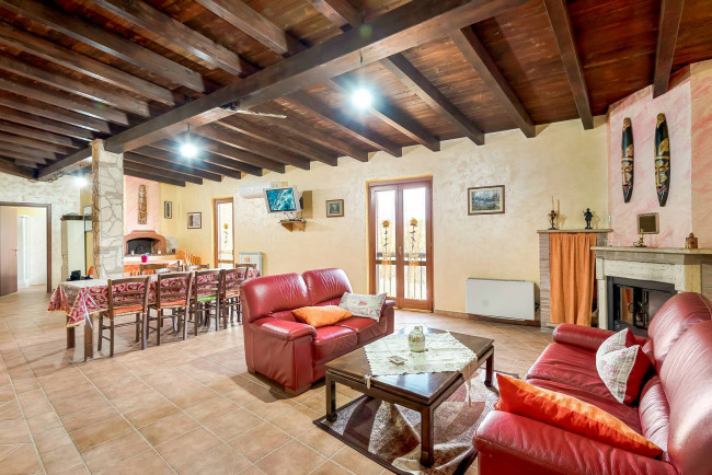 Villa for sale in Pontecorvo
