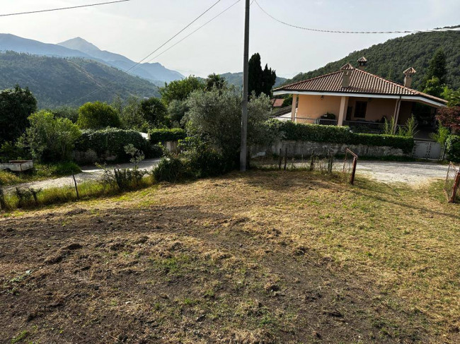 farmhouse for sale in Rocca d'Arce