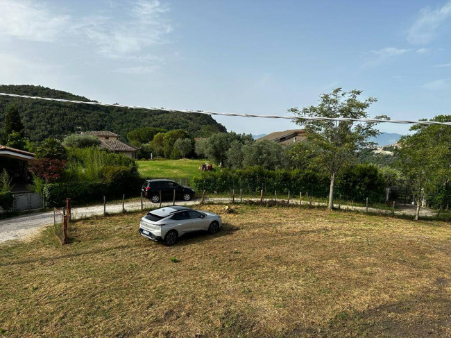 farmhouse for sale in Rocca d'Arce