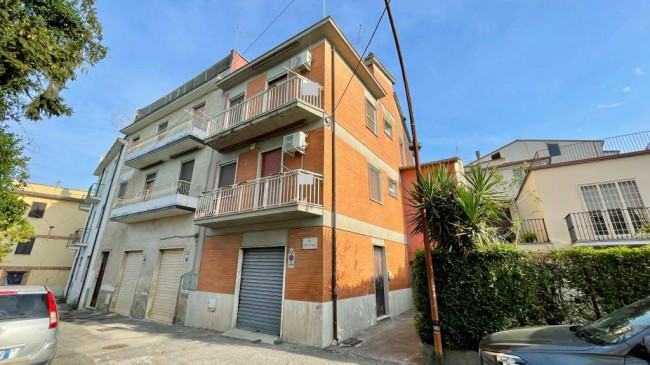 Palazzo intero stabile in vendita a Pontecorvo