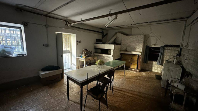Palazzo intero stabile in vendita a Pontecorvo