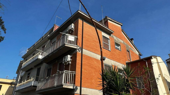 Palazzo intero stabile in vendita a Pontecorvo