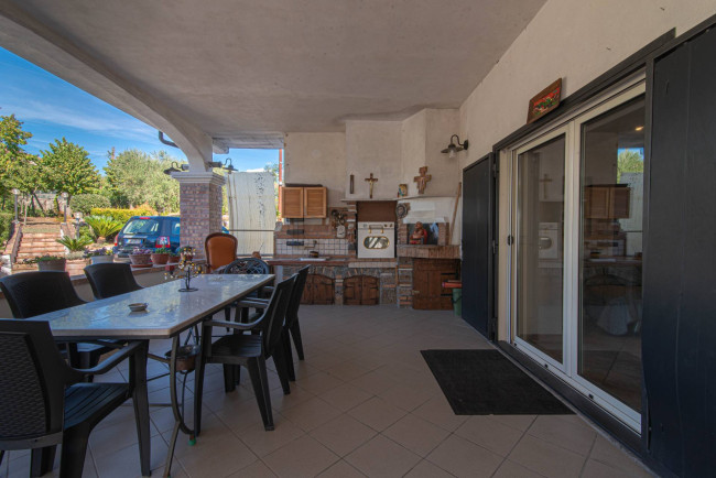 detached house for sale in Arce