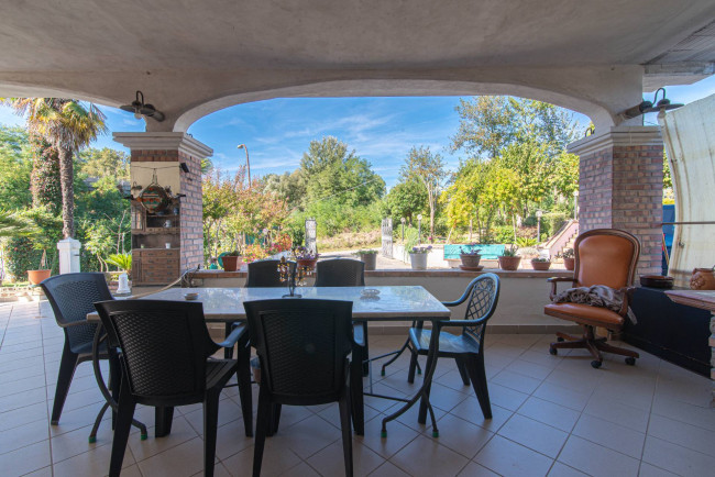 detached house for sale in Arce