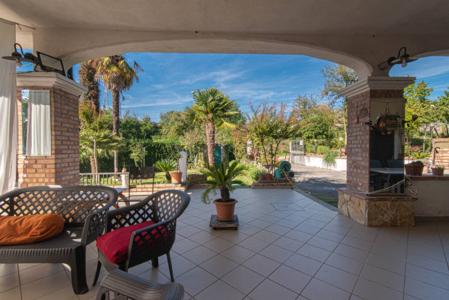 detached house for sale in Arce