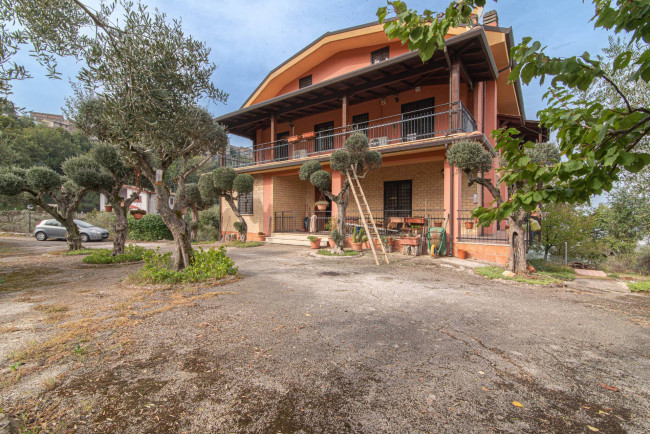 Villa for sale in Falvaterra