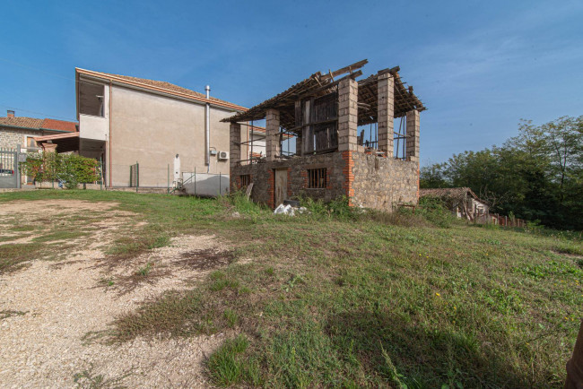 detached house for sale in Patrica