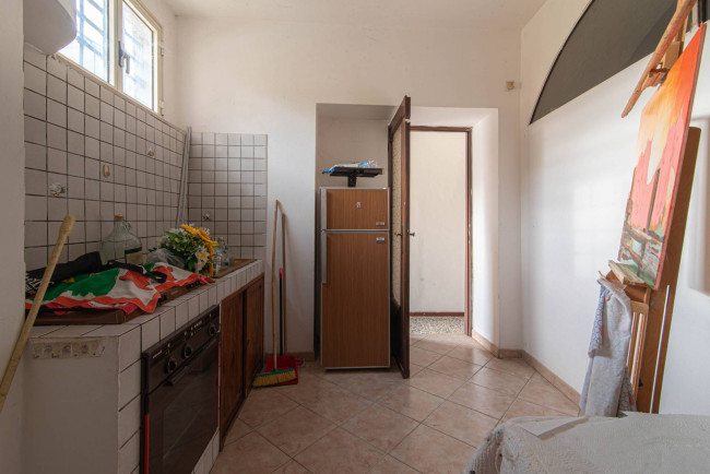 typical historical house for sale in Pescosolido