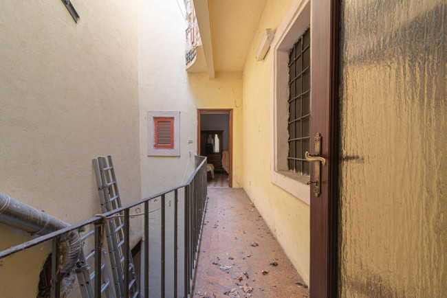 typical historical house for sale in Pescosolido