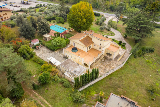 Villa for sale in Cassino