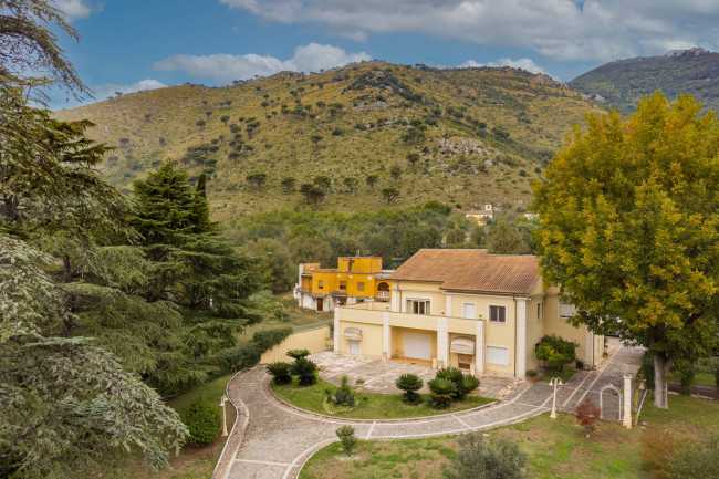 Villa for sale in Cassino
