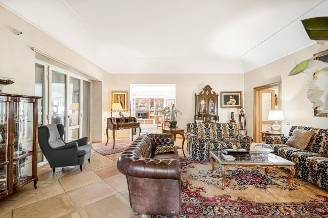Villa for sale in Cassino